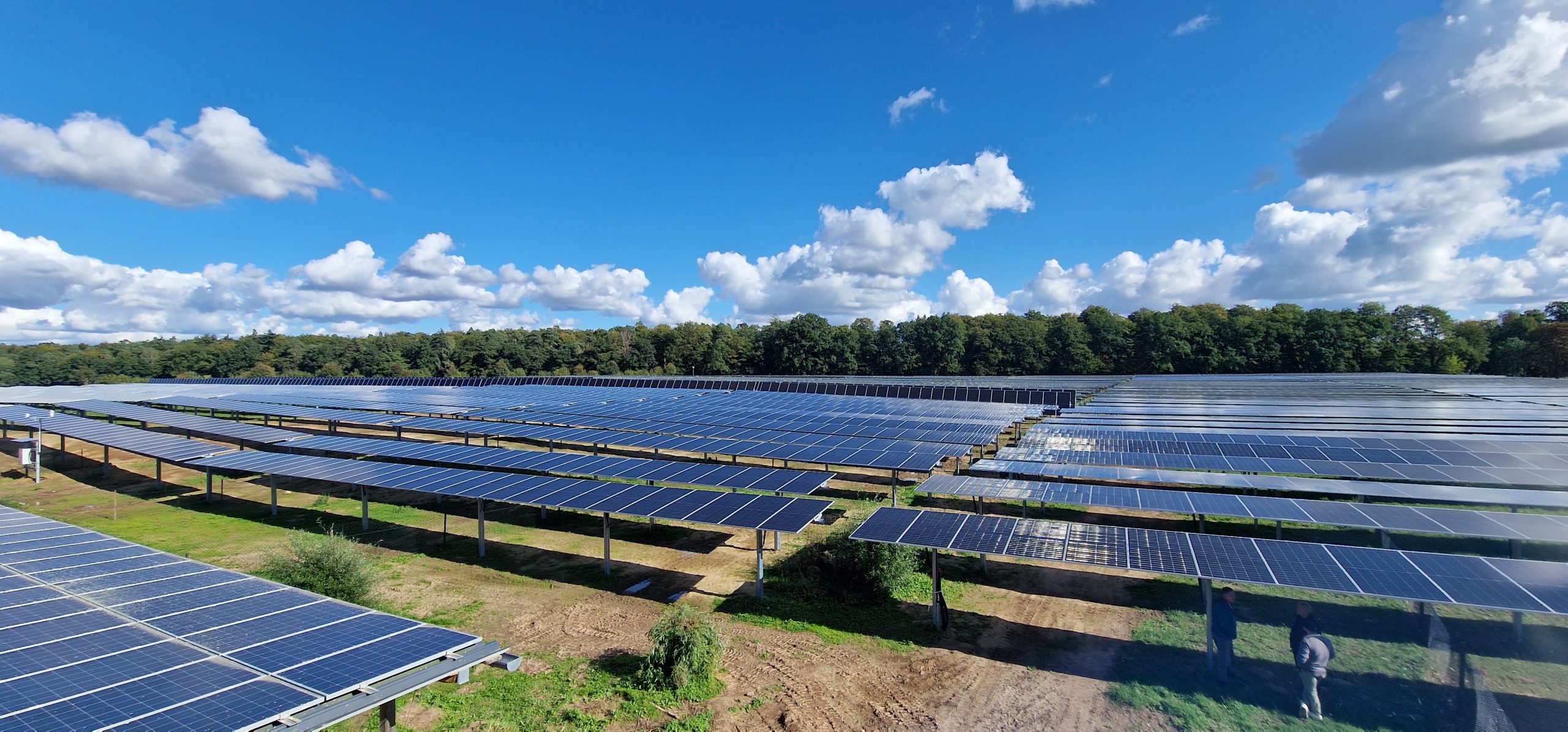 haehnlein im Deutsche Bahn Bordbistro | Copyright: Deutsche Bahn AG / Wolfgang Klee